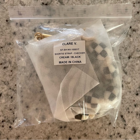 NWT Clare V Cream and Black Checkered Shortie Strap with Gold Clasps - Picture 3 of 5